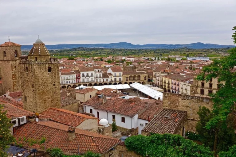 Descubre los 3 pueblos más encantadores de España para visitar en este verano: son sacados como de un mundo de fantasía
