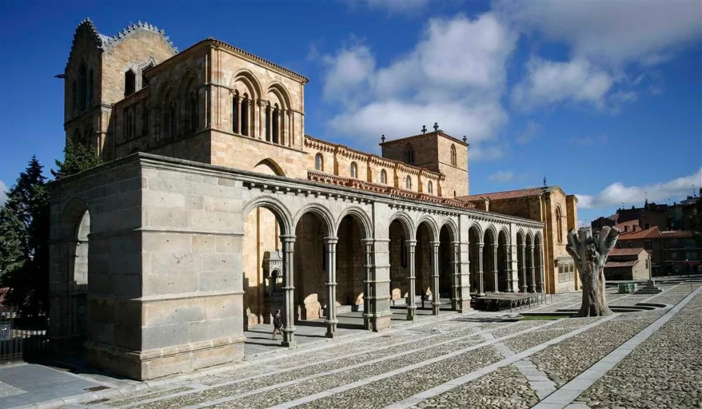 Descubriendo Los Tesoros Ocultos Y Las Vistas Panorámicas