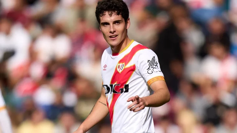 El Rayo quiere otra operación Camello con un ‘killer’ del Atlético
