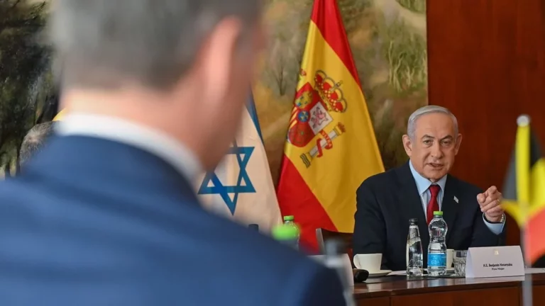 España ignora los crímenes de China, Turquía y Siria, pero ataca a Israel