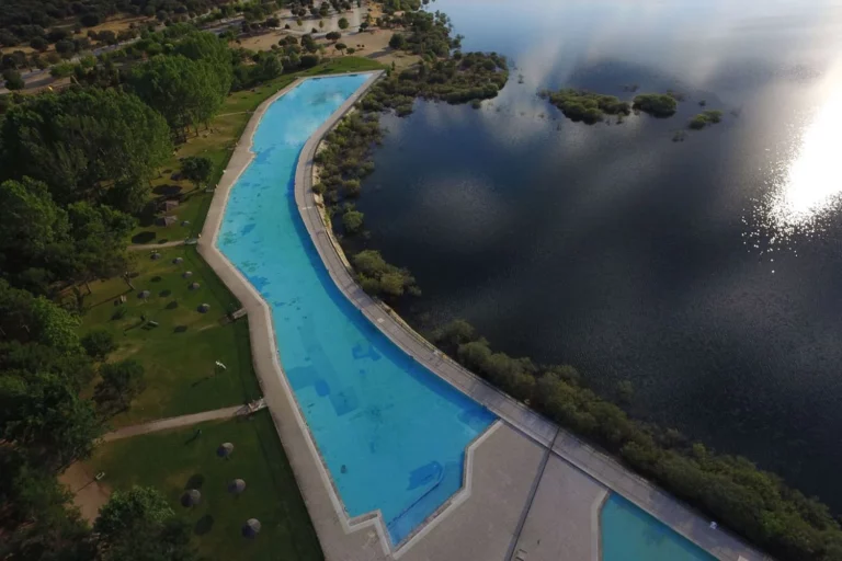 Esta es la Comunidad Autónoma con la piscina natural más grande y alucinante de España
