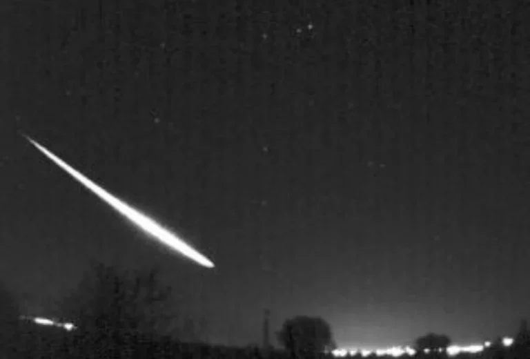 Un bólido ilumina el cielo de España y Portugal en la madrugada del domingo