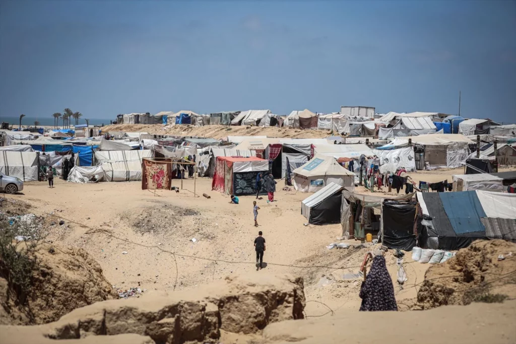 Europapress 5934521 May 2024 Gaza Gaza Palestine Tents For Displaced People Are Piled Up In The