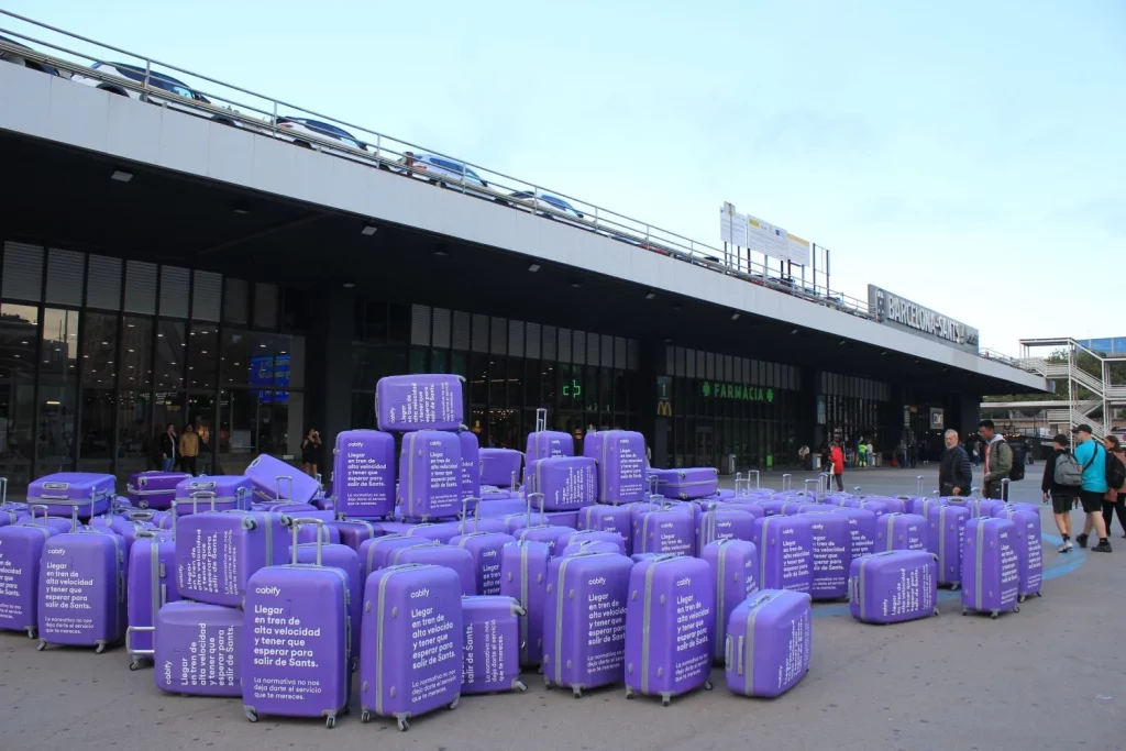 Maletas De Cabify En Barcelona