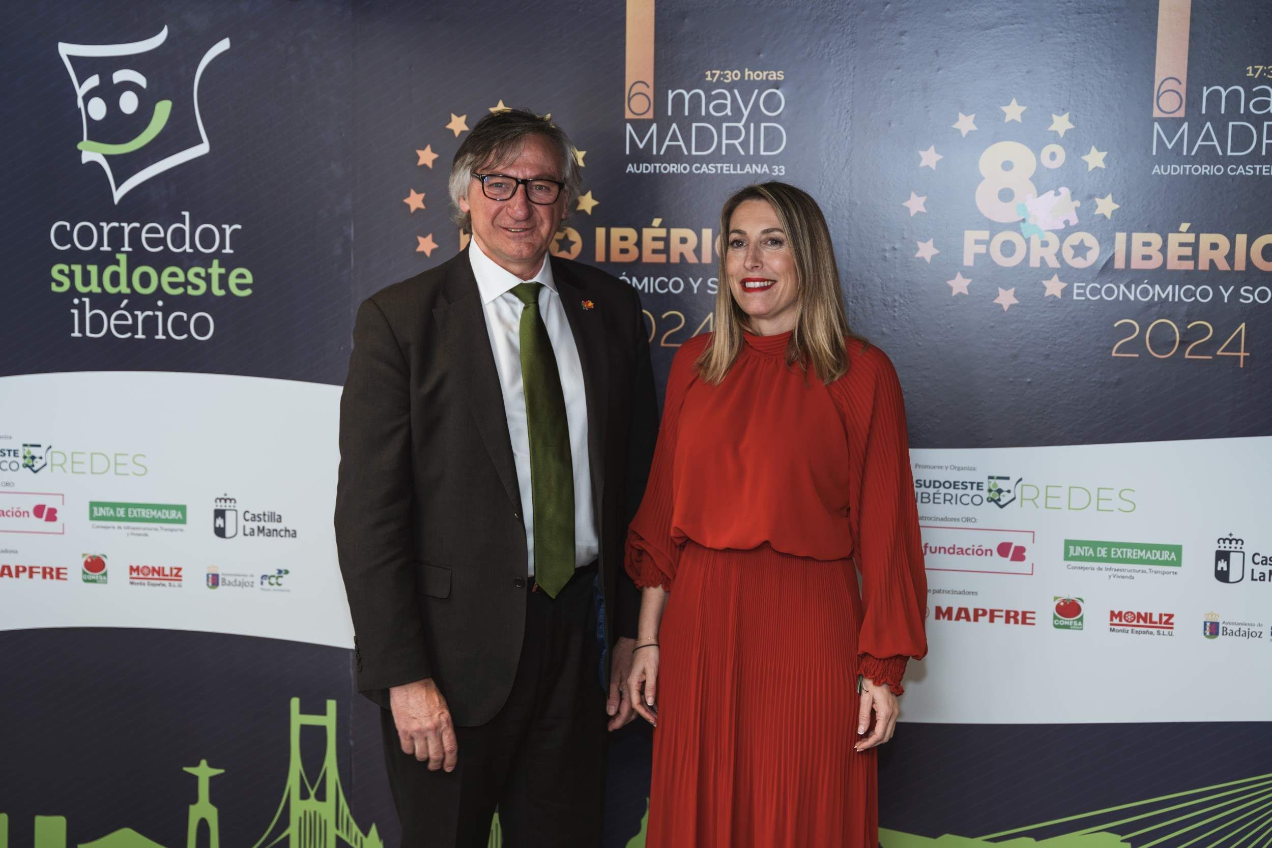 Foto Apoyo Corredor Sudoeste Iberico Presidenta Extremadura 1