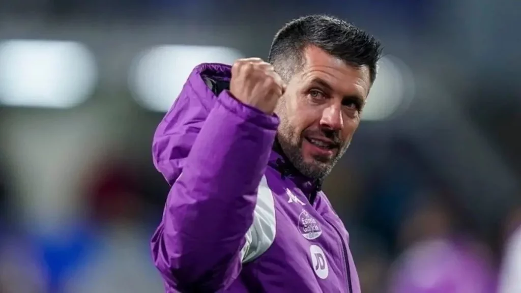 Pezzolano Se Ríe En La Cara De La Afición Del Real Valladolid (Vídeo) 1 Pezzolano
