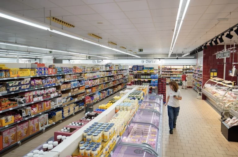Un supermercado pone en aprietos a Carrefour, Lidl y Alcampo regalando 30 euros a los clientes