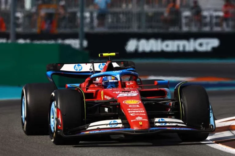 La FIA levanta un puesto a Carlos Sainz en Miami
