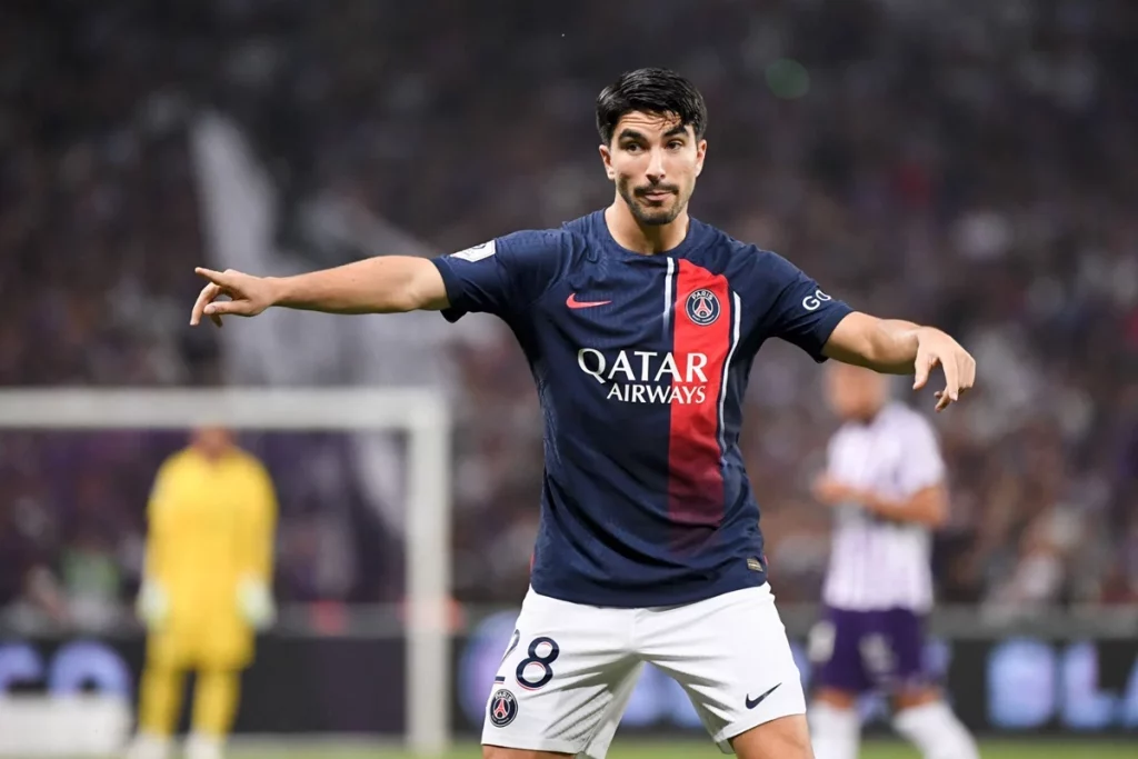 Marcelino Quiere A Un Crack Del Psg Con El Dinero De Baena 1 Marcelino Pide El Fichaje De Carlos Soler Para El Villarreal Cf. Fuente: Agencias