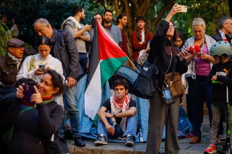 Las universidades españolas revisan sus lazos con Israel en solidaridad con Palestina