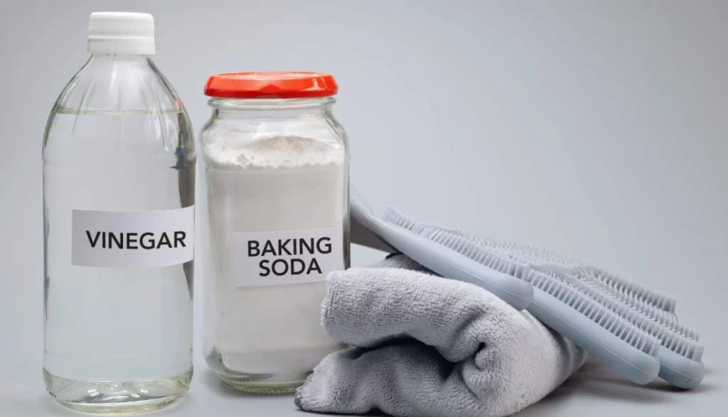 ¡Es Como Magia! El Truco Para Dejar El Váter Limpio Y Como Nuevo En Un Pispás