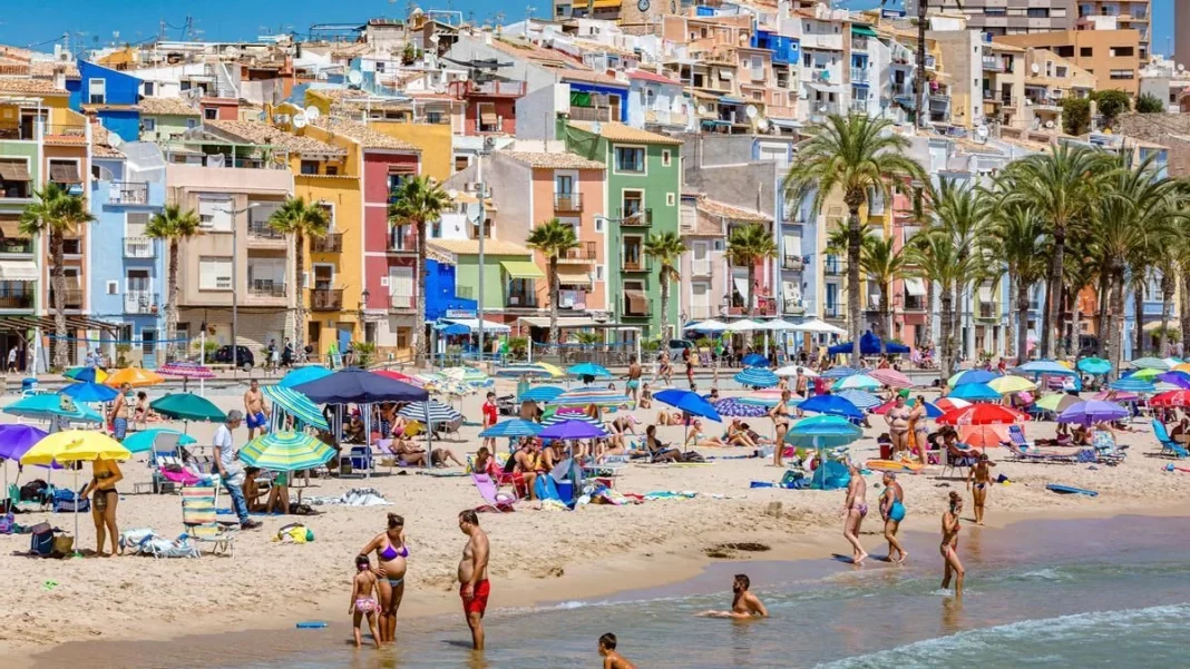 Playas de ensueño: descubre los tesoros costeros de Villajoyosa