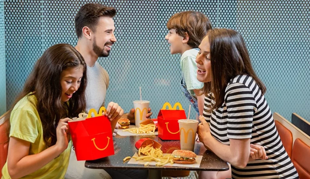 Mcdonalds Cambia Su Menú Infantil Happy Meal Tras Casi 40 Años Por Un Motivo De Peso