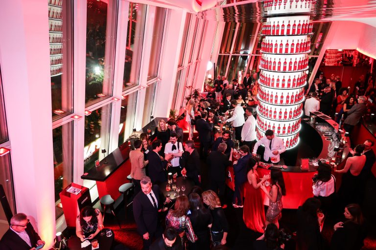 Numerosos actores y actrices españoles acuden a la celebración de la industria del cine español en Cannes