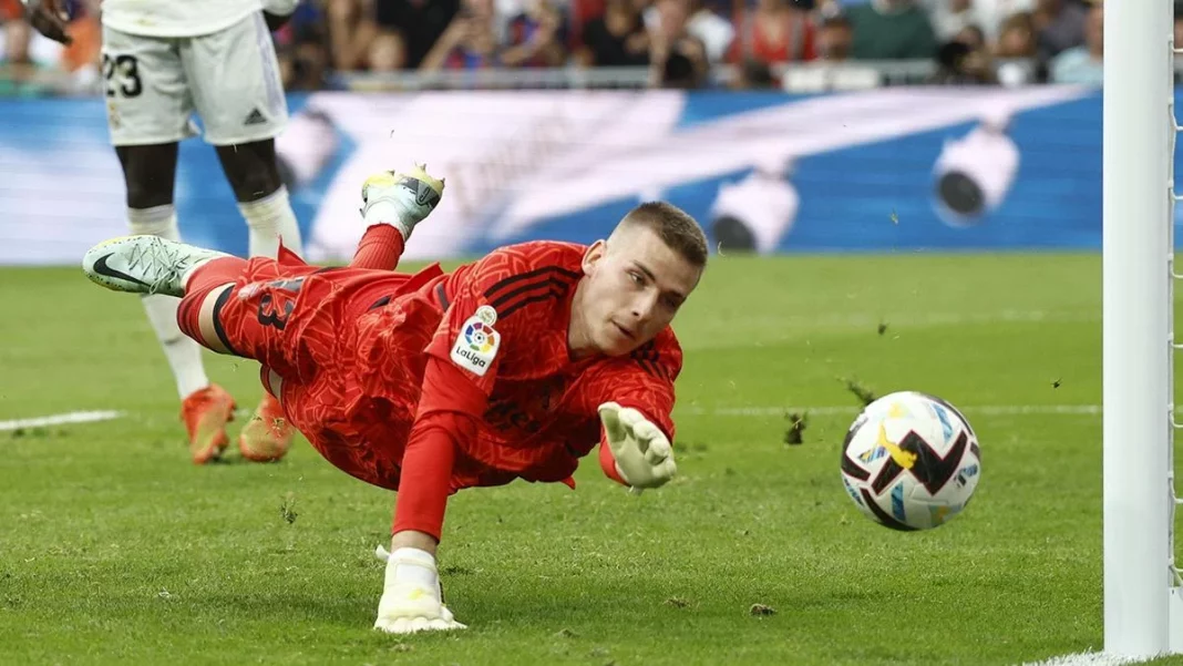 Temporada atípica bajo los tres palos