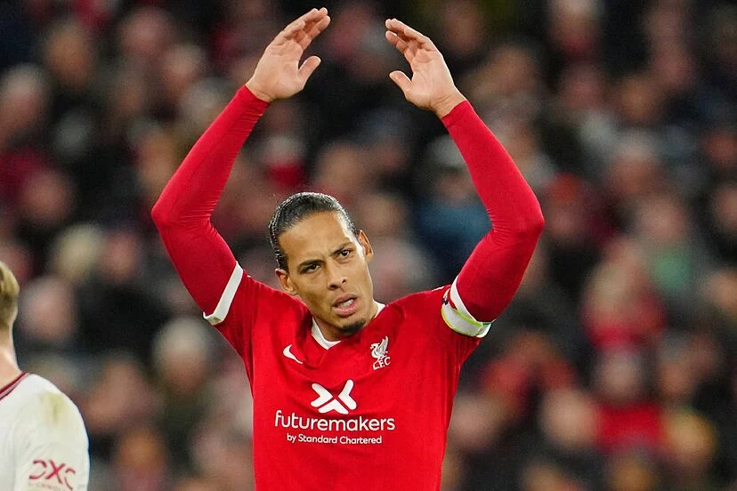 Van Dijk y su compromiso con el Liverpool