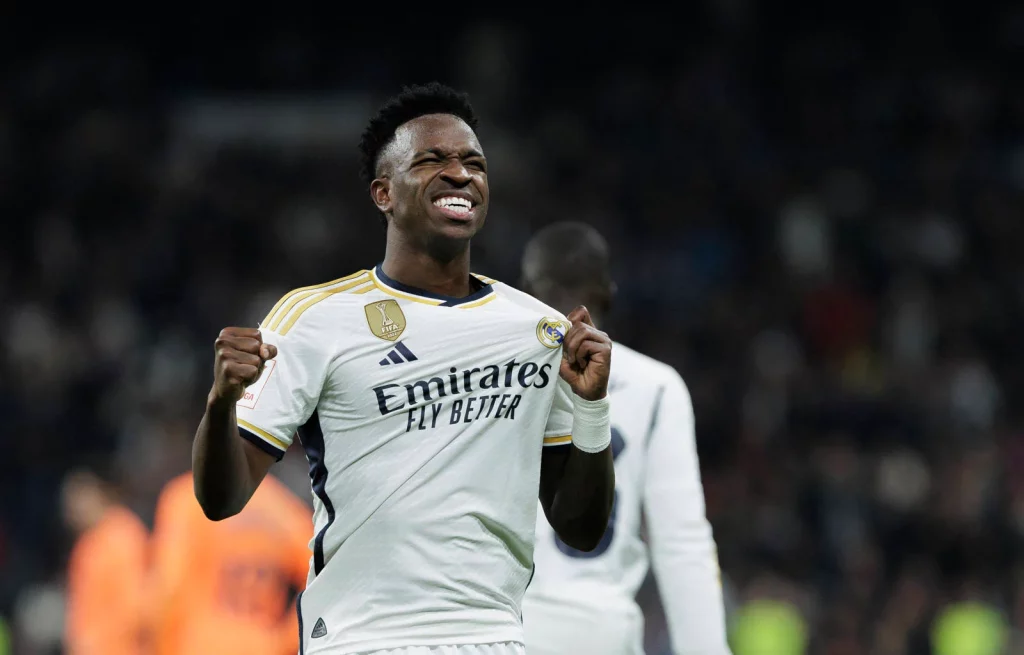 Neymar Sigue Su Acoso Y Derribo A Vinicius Jr 1 Neymar Vinicius Júnior