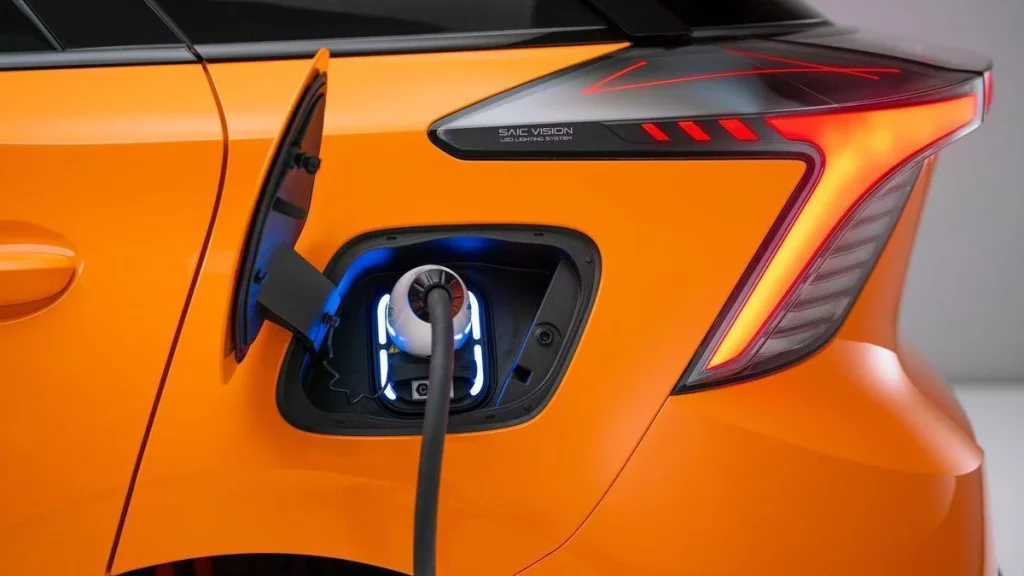 La Dgt Caza Conductores Que Cometen 'Icing': Qué Es Y Cómo Evitarlo 2 El &Quot;Efecto Icing&Quot;: Una Amenaza A La Movilidad Eléctrica
