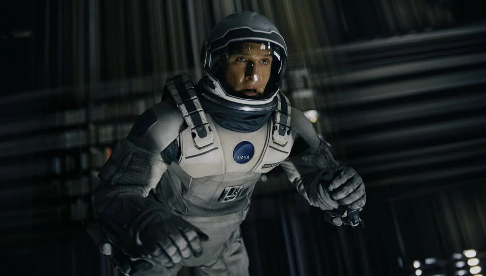 Interstellar Teseracto 1672828926