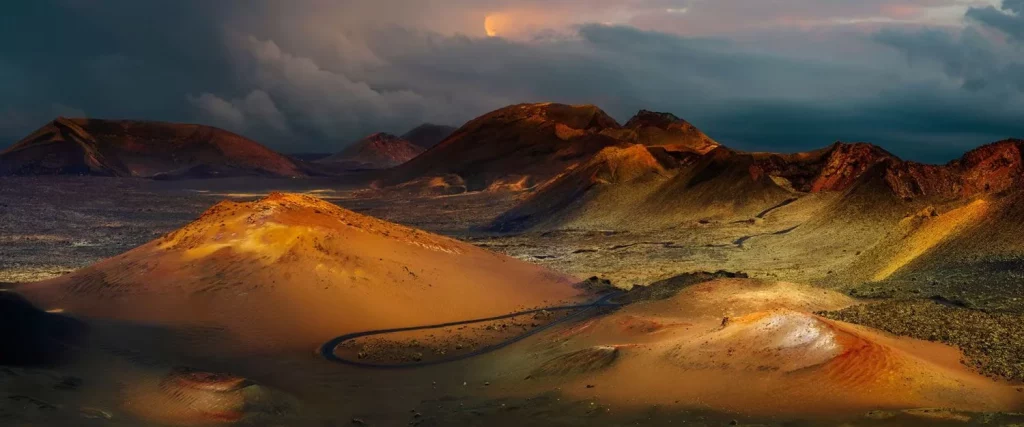 Parece La Luna: Visita El Parque Nacional De Timanfaya En Lanzarote Del Cual No Querrás Irte 1 ¿Qué Puede Hacerse En El Parque Nacional De Lanzarote?