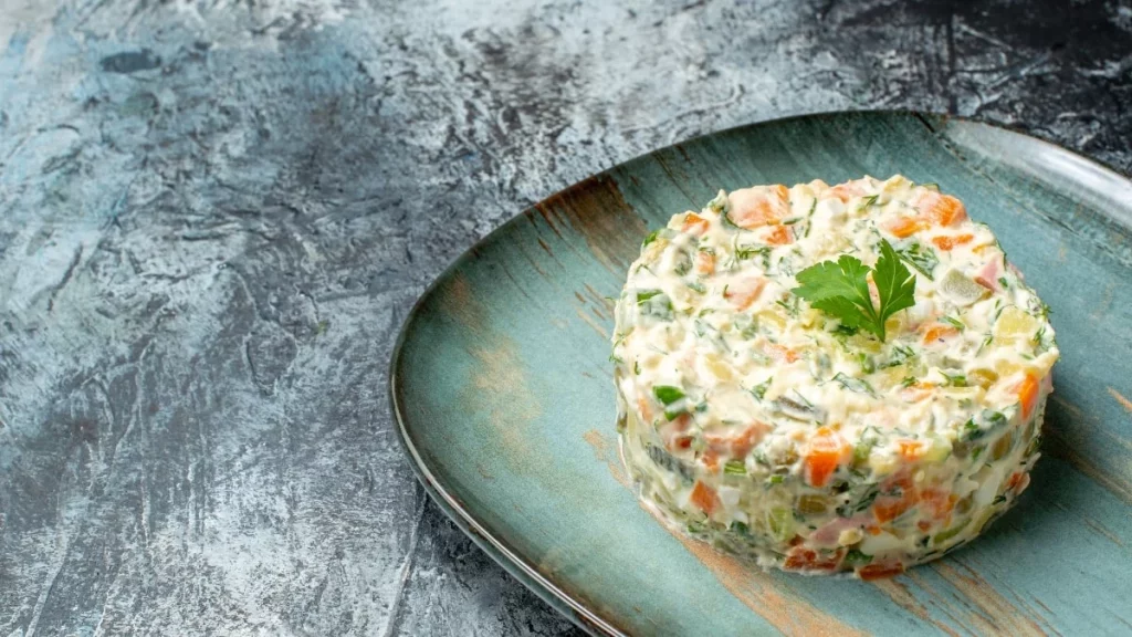 Ocu: El Atractivo Engañoso De La Comida Rápida Y La Ensaladilla 