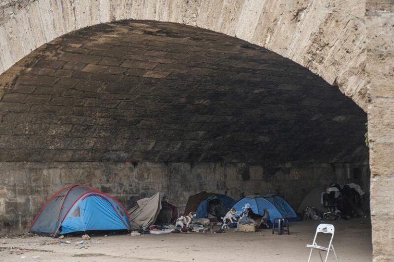 Casi 13 millones de personas se encuentran en riesgo de pobreza y/o exclusión social en España, según EAPN
