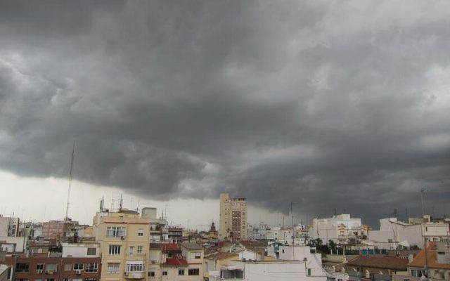 La AEMET lanza alertas por inclemencias meteorológicas y pone en serio aviso a Cataluña y Baleares