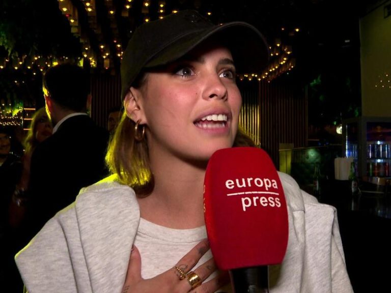 Gloria Camila saluda a Rocío Carrasco por su próxima boda religiosa con Fidel Albiac