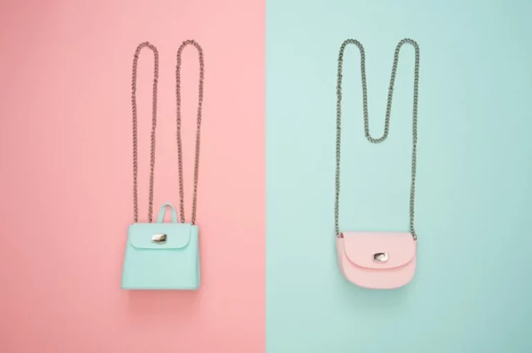 6 bonitos bolsos pequeños de Misako, Stradivarius, Cortefiel y más