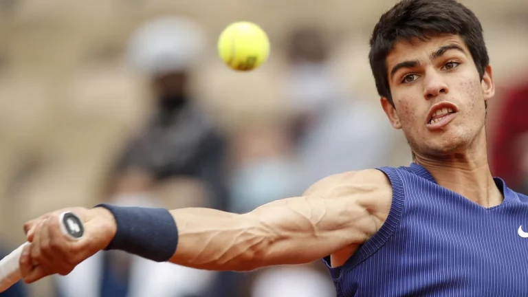 La sensación de Carlos Alcaraz en Roland Garros: «Encontré la diversión sufriendo»