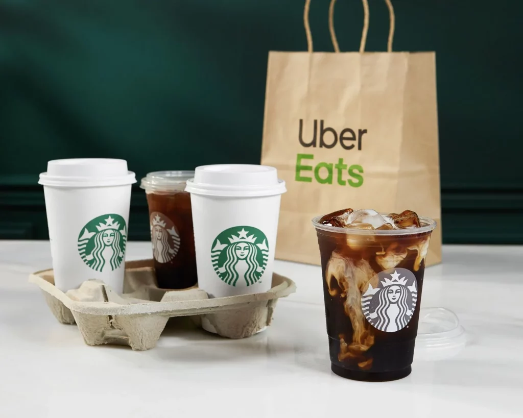Europapress 3401349 Starbucks Alia Uber Eats