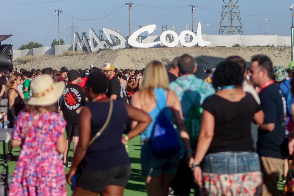 Johnnie Walker, Mahou Y Damm: Las Grandes Marcas Pelean Por Los Festivales 1 Europapress 5321552 Ambiente Tercera Jornada Festival Mad Cool 2023 Julio 2023 Madrid Espana 3