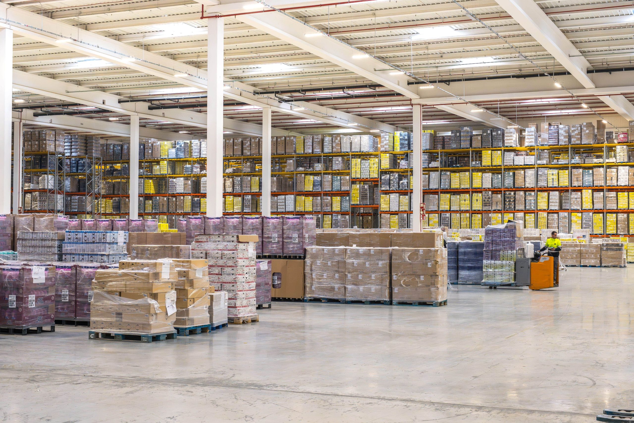 30 millones de facturación, más de 240.000 m2 y un SGA propio: Improving Logistics traspasa fronteras 1 IMPROVING 1 min scaled