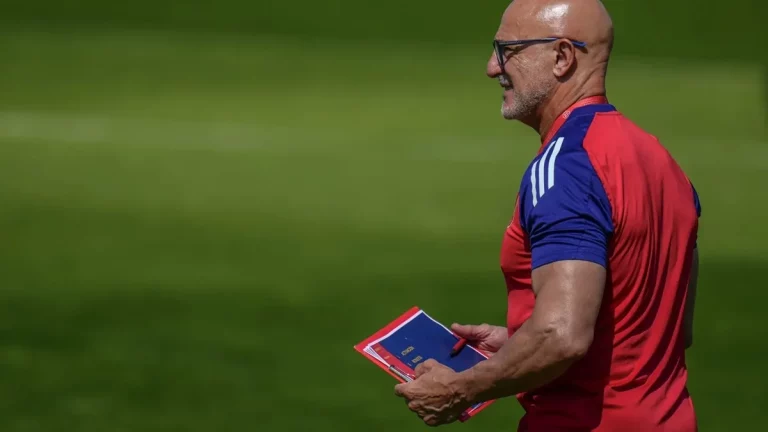 Luis de la Fuente puede dar la sorpresa con el jugador de moda del Athletic