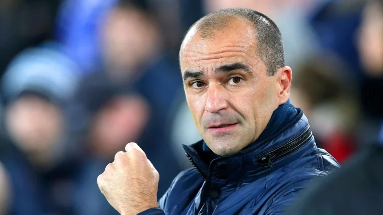 Roberto Martínez traga con Cristiano Ronaldo en el vestuario de Portugal