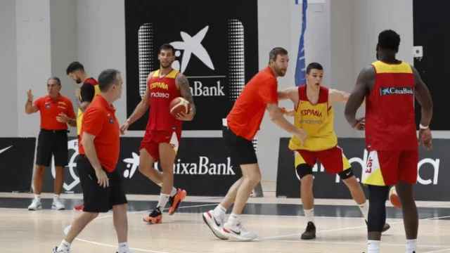 Santi Yusta, Yankuba Sima Y Miquel Salvó, Descartes Para Sergio Scariolo Para Los Juegos De París 2024