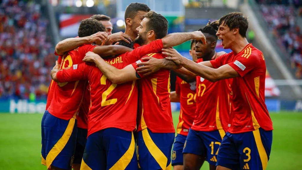 La Tienda Que Se Ha Hecho Viral En Madrid Tiene Reliquias En Forma De Camisetas De Fútbol 1 La Absurdez Que Ha Hecho Rtve Con La 2, Teledeporte Y La Eurocopa Provoca Críticas Hasta De Fans De ‘Cifras Y Letras’