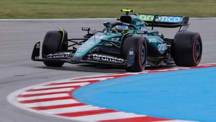 Fernando Alonso Aston Martin Micke Krack España 2024