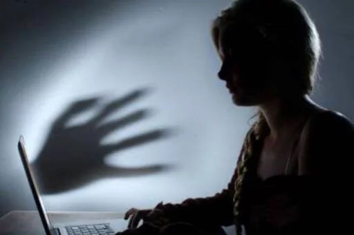 El Ciberespacio Como Campo De Batalla: El Online Grooming