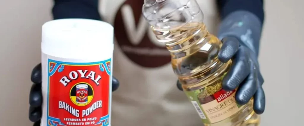 ¿Tuberías Atascadas? Prueba Este Truco Casero Con Vinagre Infalible 1 El Vinagre Hará Estragos Con Las Tuberías Tapadas