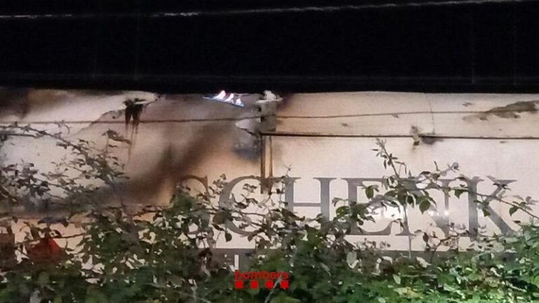 El tren de mercancías con carga peligrosa que ardió en Girona ya se encuentra a salvo