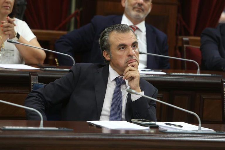 Rechazo del tribunal regional a la suspensión del proyecto de libre selección lingüística
