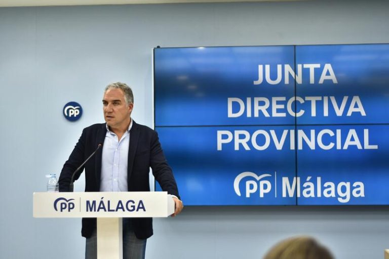 Bendodo vislumbra un panorama «oscuro» después del 23J y avisa sobre la opción de comicios adelantados en verano.