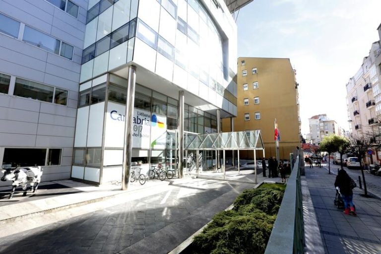 Cantabria se planta ante el Gobierno central: busca recurrir al TS para convocar la Conferencia de Presidentes