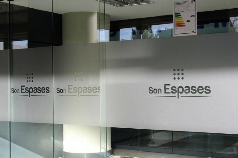 Bebé maltratado de Manacor sigue internado: familia pide justicia y atención médica prioritaria