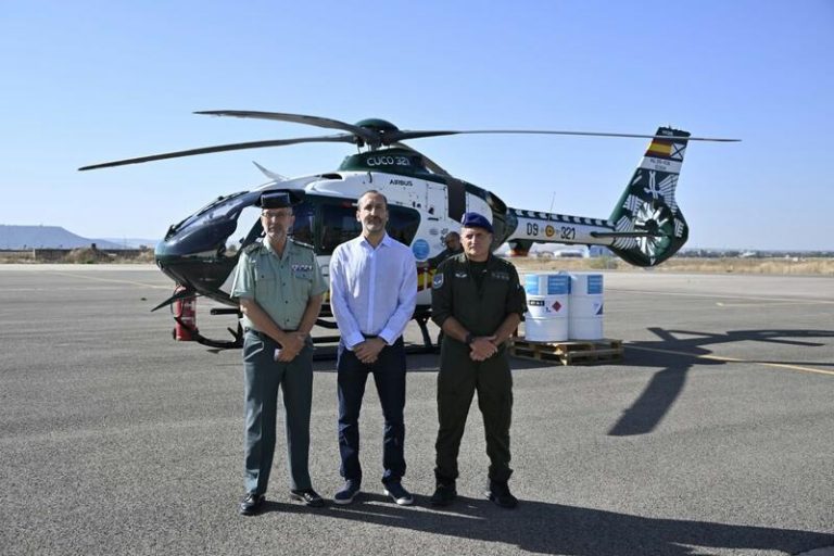 La Guardia Civil completa su primer vuelo con combustible sostenible producido por Repsol