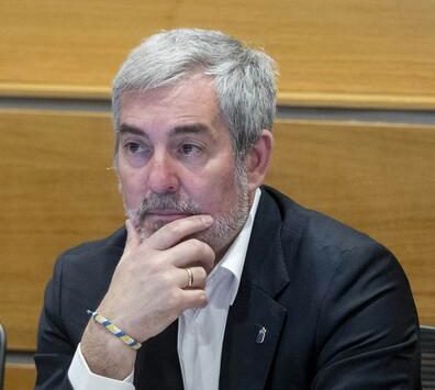 El presidente de Canarias tacha de «traición» el pacto del Gobierno con ERC