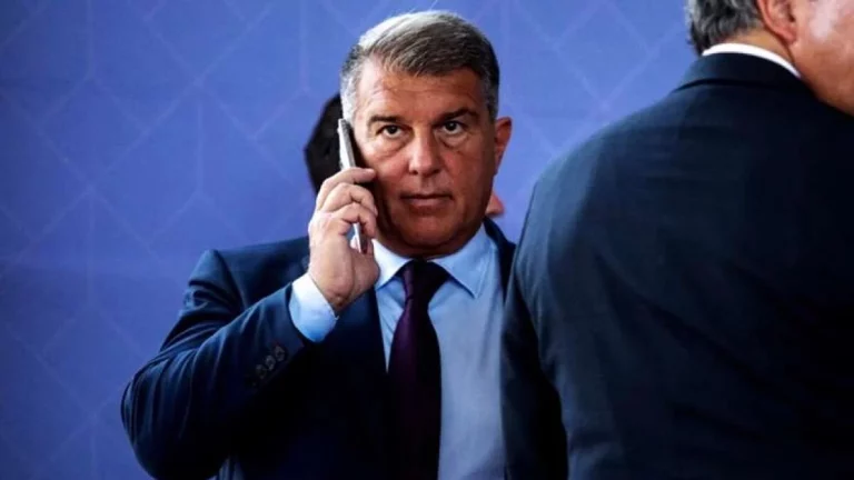 Laporta a insulto limpio en el palco de Arabia Saudí