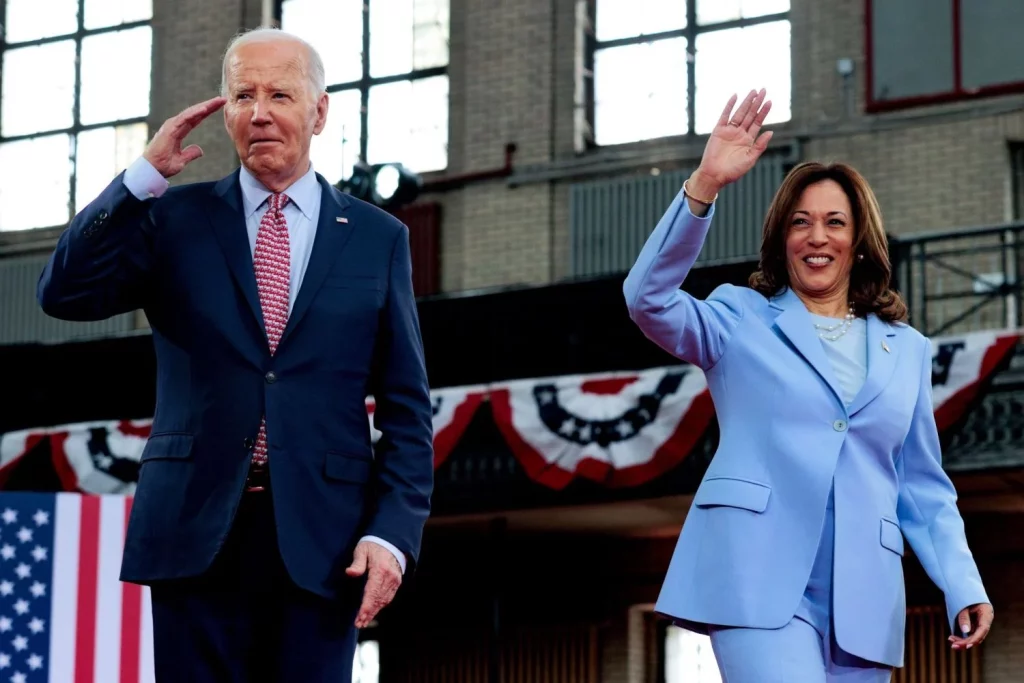 Los Donantes Demócratas Retiran Su Apoyo A Biden En Favor De Kamala Harris