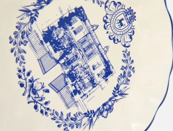 ¡No la encontrarás en Zara Home! Esta vajilla inspirada en Los Bridgerton, causa sensación en Primark